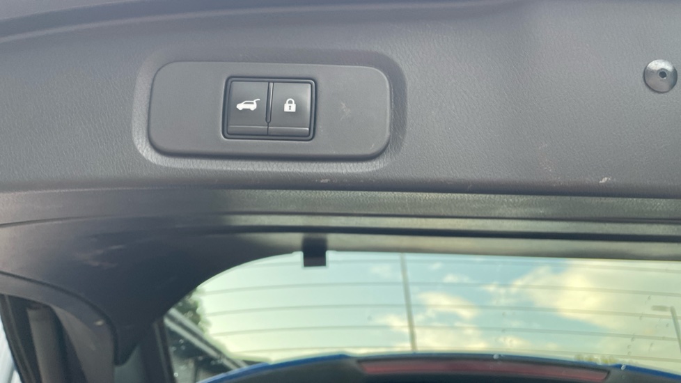 Nissan Qashqai 1.5 E-Power Tekna+ 5dr Auto Hybrid Hatchback - Image 34