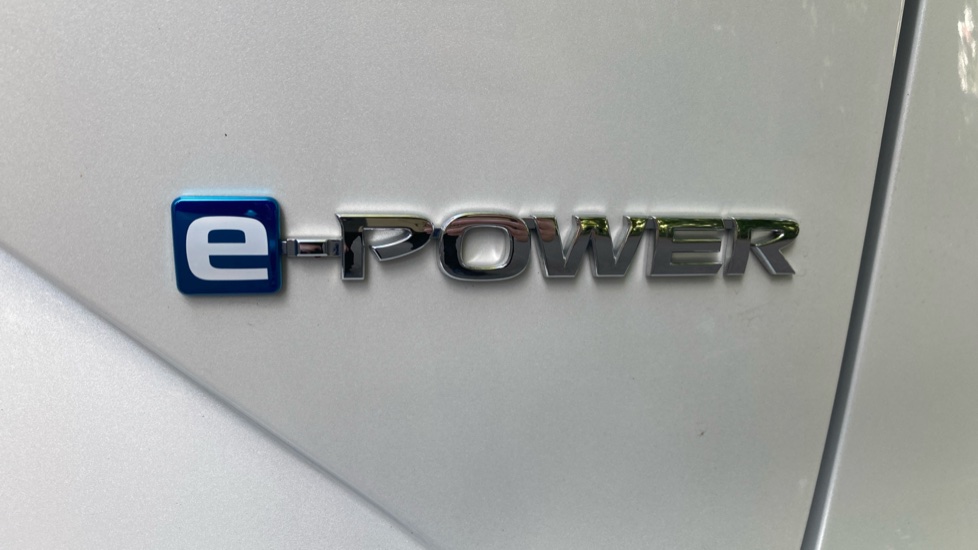 Nissan Qashqai 1.5 E-Power Tekna+ 5dr Auto Hybrid Hatchback - Image 17