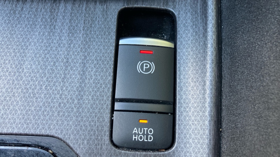 Nissan Qashqai 1.5 E-Power Tekna+ 5dr Auto Hybrid Hatchback - Image 23