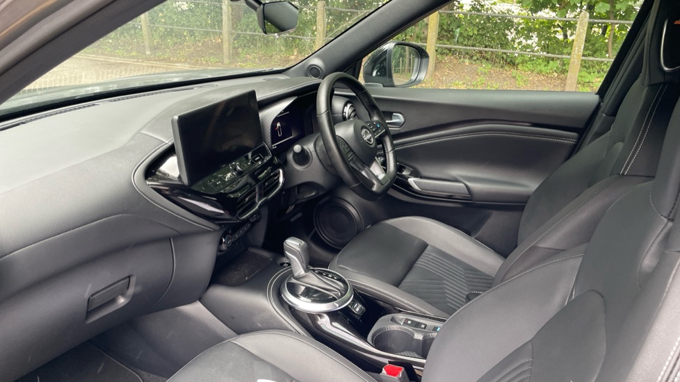Nissan Juke 1.6 Hybrid Tekna 5dr Auto Hybrid Hatchback - Image 9