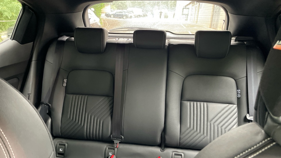 Nissan Juke 1.6 Hybrid Tekna 5dr Auto Hybrid Hatchback - Image 15