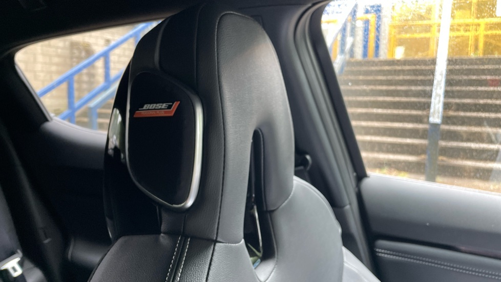 Nissan Juke 1.6 Hybrid Tekna 5dr Auto Hybrid Hatchback - Image 32