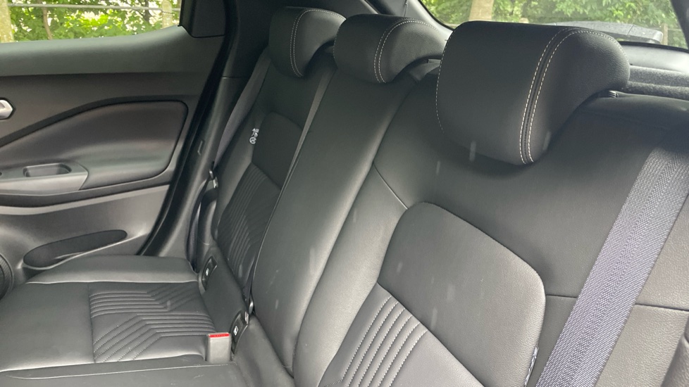 Nissan Juke 1.6 Hybrid Tekna 5dr Auto Hybrid Hatchback - Image 42