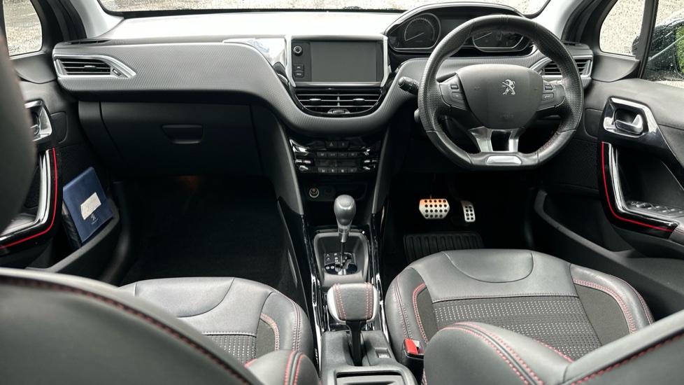 Peugeot 2008 1.2 PureTech 110 GT Line 5dr EAT6 Petrol Estate - Image 10