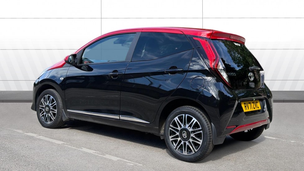 Toyota Aygo 1.0 VVT-i X-Clusiv 5dr x-shift Petrol Hatchback - Image 2