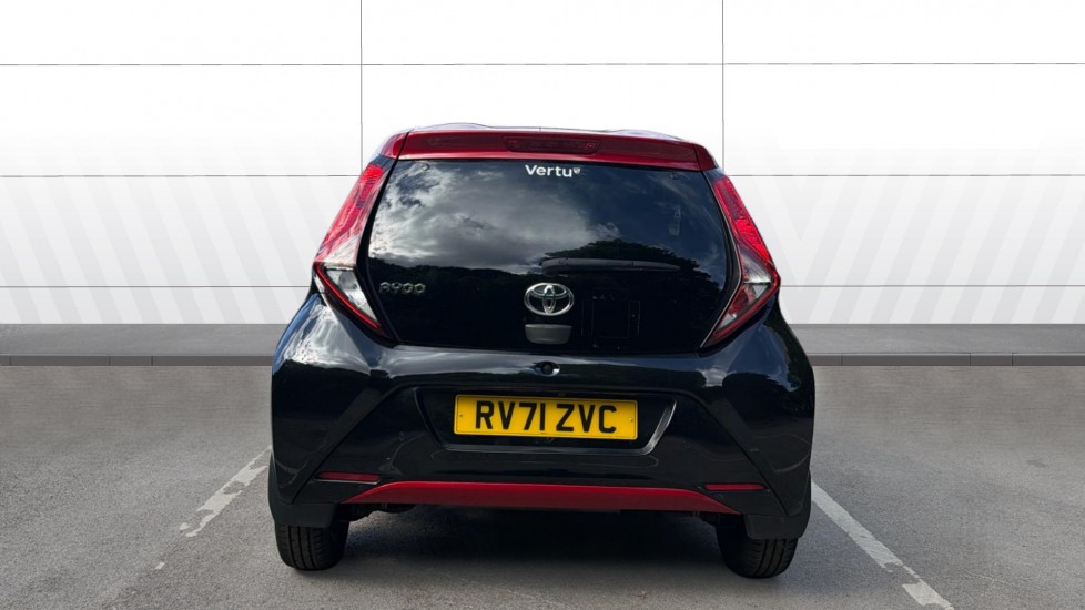 Toyota Aygo 1.0 VVT-i X-Clusiv 5dr x-shift Petrol Hatchback - Image 6
