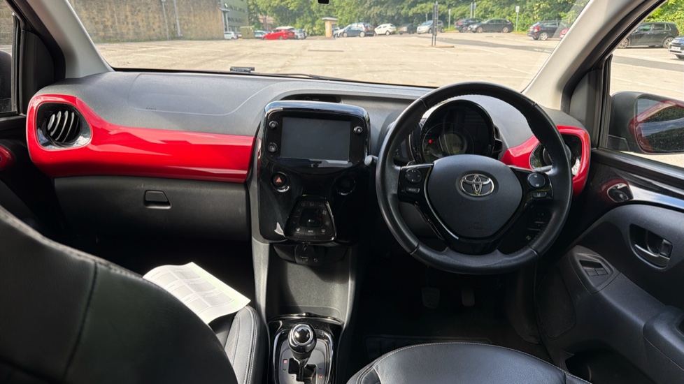 Toyota Aygo 1.0 VVT-i X-Clusiv 5dr x-shift Petrol Hatchback - Image 10