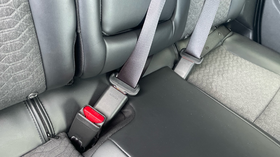 Nissan ARIYA 160kW Advance 63kWh 22kWCh 5dr Auto Electric Hatchback - Image 17