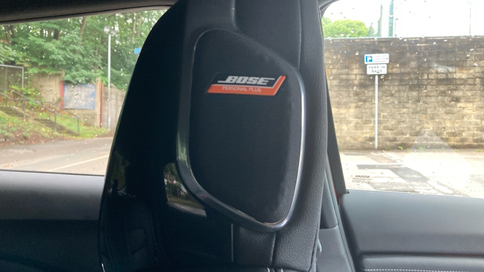 Nissan Juke 1.0 DiG-T Tekna 5dr Petrol Hatchback - Image 27