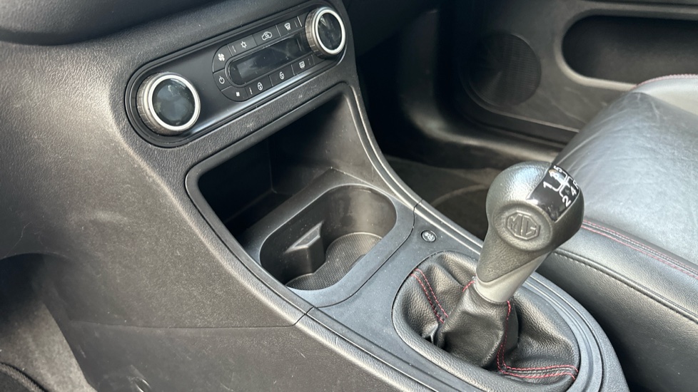 MG MG3 1.5 VTi-TECH 3Style Lux 5dr [Start Stop] Petrol Hatchback - Image 13