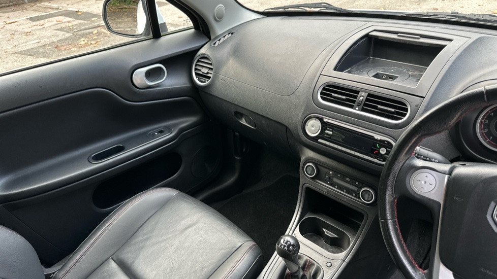MG MG3 1.5 VTi-TECH 3Style Lux 5dr [Start Stop] Petrol Hatchback - Image 14