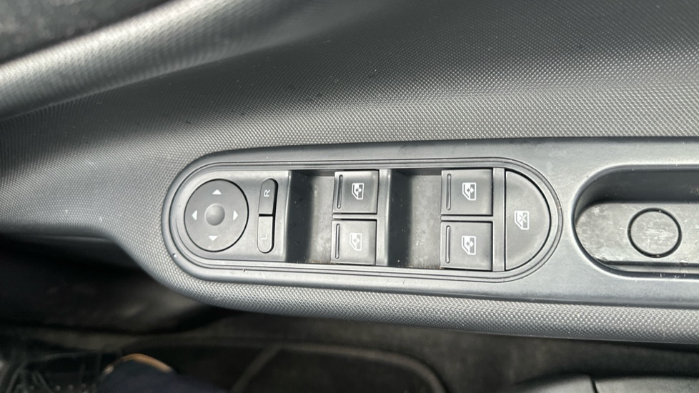 MG MG3 1.5 VTi-TECH 3Style Lux 5dr [Start Stop] Petrol Hatchback - Image 24