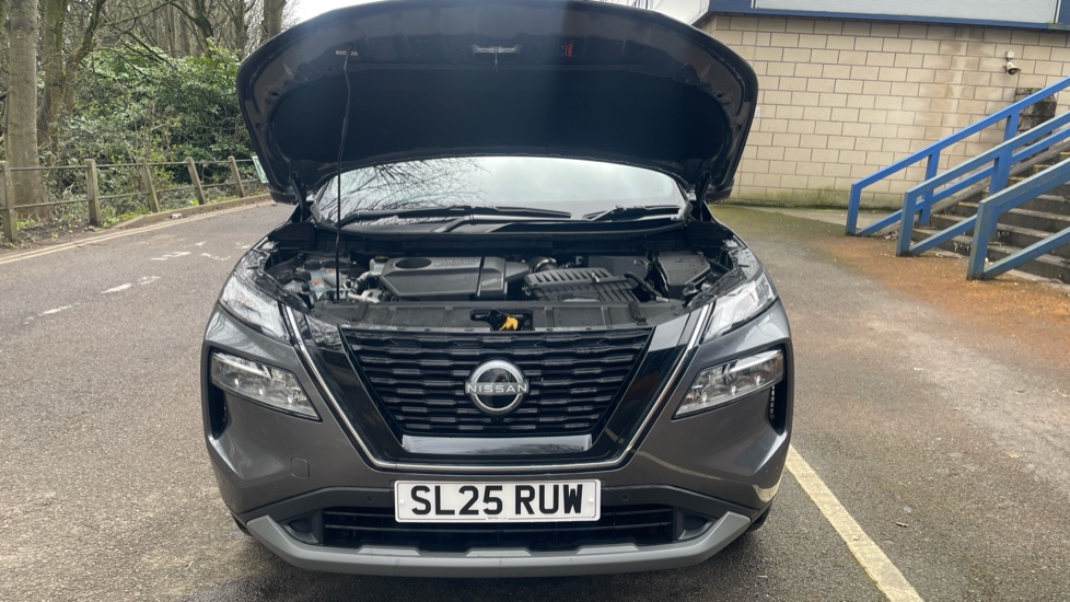 Nissan X-Trail 1.5 E-Power E-4orce 213 N-Connecta 5dr Auto Hybrid Station Wagon - Image 8