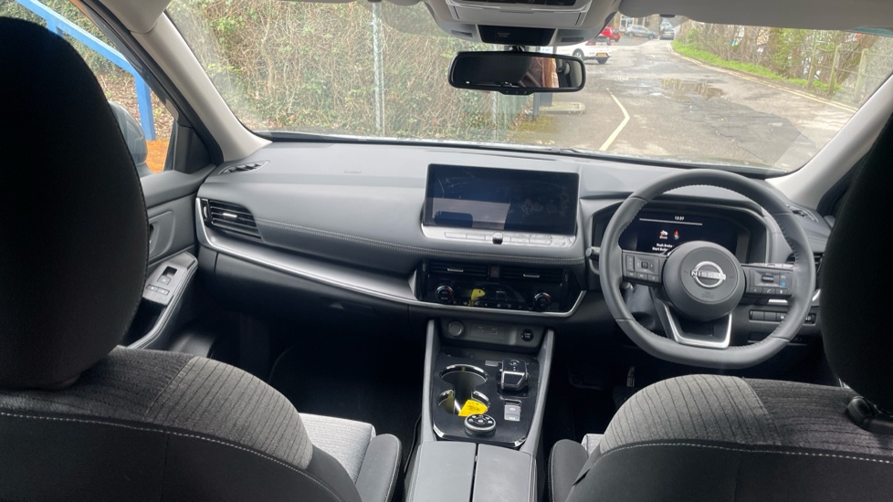 Nissan X-Trail 1.5 E-Power E-4orce 213 N-Connecta 5dr Auto Hybrid Station Wagon - Image 10
