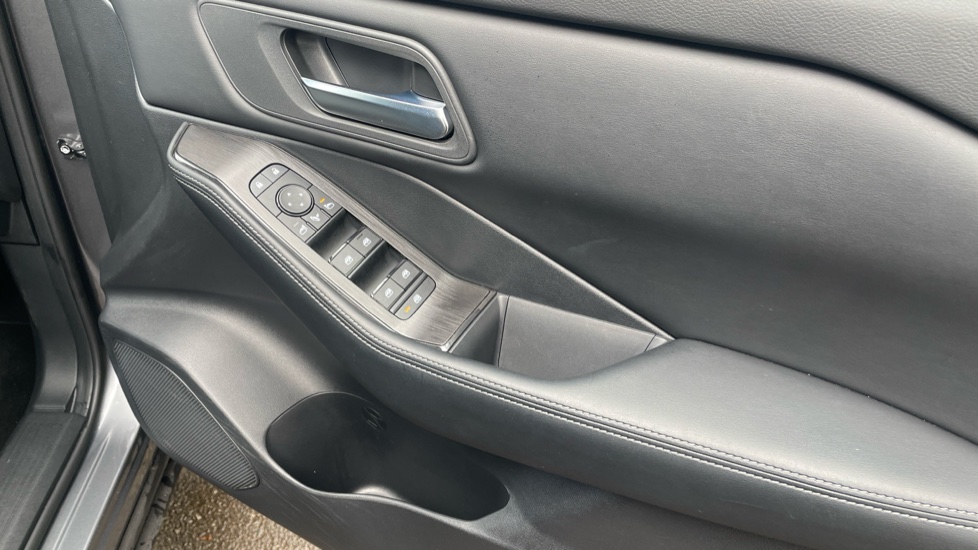 Nissan X-Trail 1.5 E-Power E-4orce 213 N-Connecta 5dr Auto Hybrid Station Wagon - Image 38