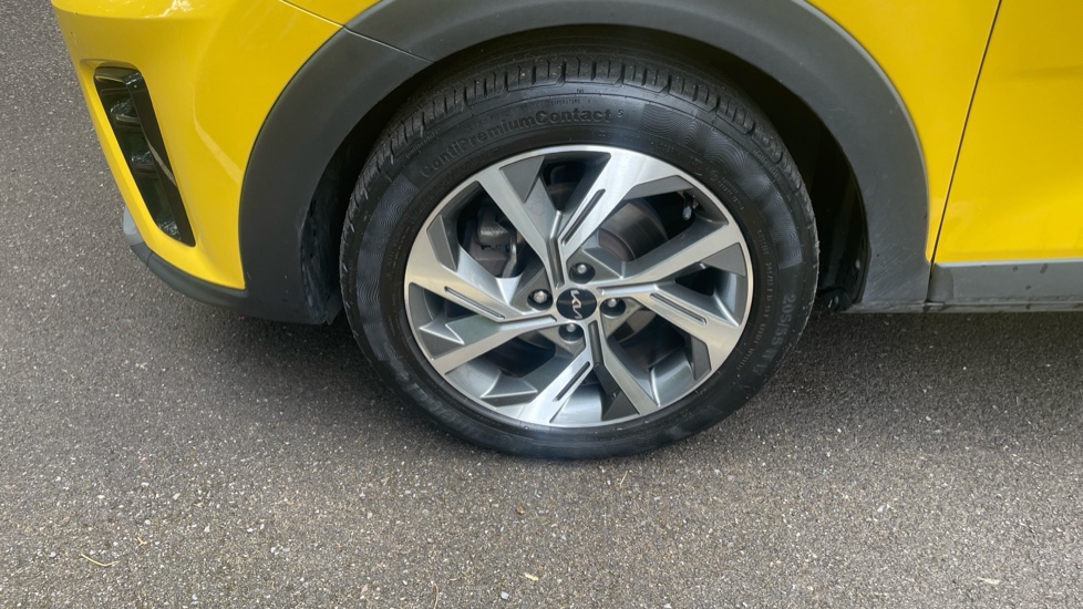 Kia Stonic 1.0T GDi 48V GT-Line S 5dr DCT Petrol Estate - Image 31
