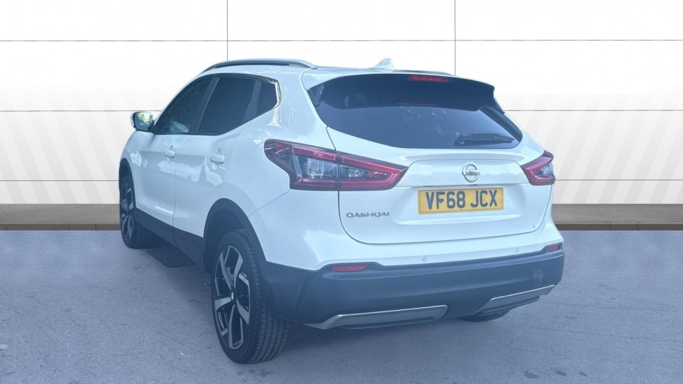 Nissan Qashqai 1.5 dCi 115 Tekna 5dr Diesel Hatchback - Image 2