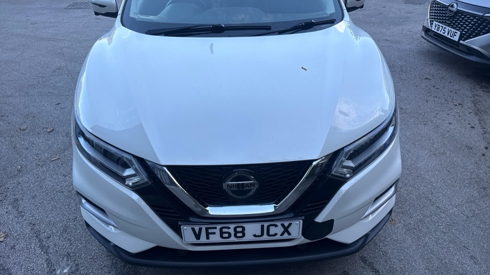 Nissan Qashqai 1.5 dCi 115 Tekna 5dr Diesel Hatchback - Image 8