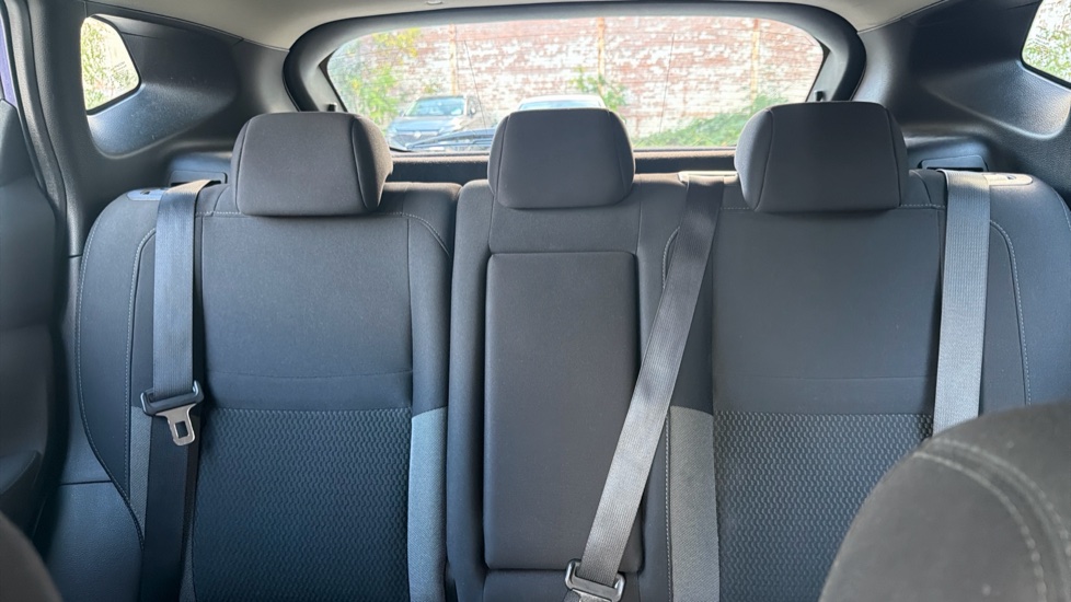 Nissan Qashqai 1.3 DiG-T Acenta Premium 5dr Petrol Hatchback - Image 15