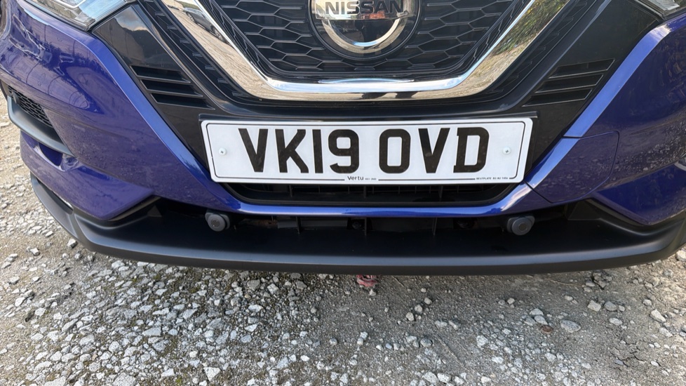 Nissan Qashqai 1.3 DiG-T Acenta Premium 5dr Petrol Hatchback - Image 28