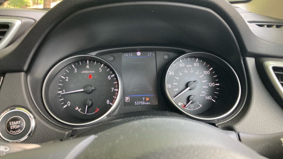 Nissan Qashqai 1.3 DiG-T 160 Tekna 5dr DCT Petrol Hatchback - Image 18