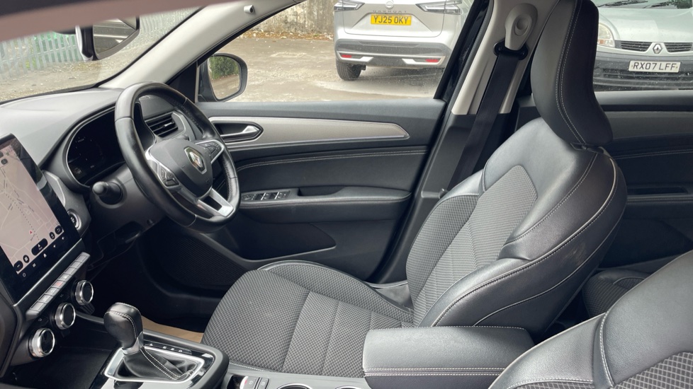 Renault Arkana 1.3 TCe Mild Hybrid 140 S Edition 5dr EDC Petrol Estate - Image 9