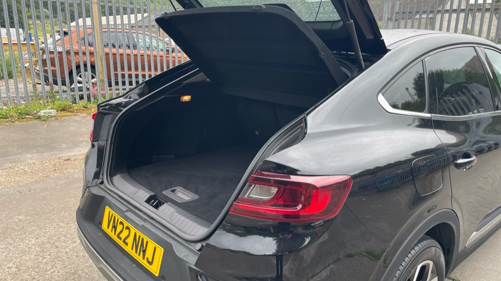 Renault Arkana 1.3 TCe Mild Hybrid 140 S Edition 5dr EDC Petrol Estate - Image 39