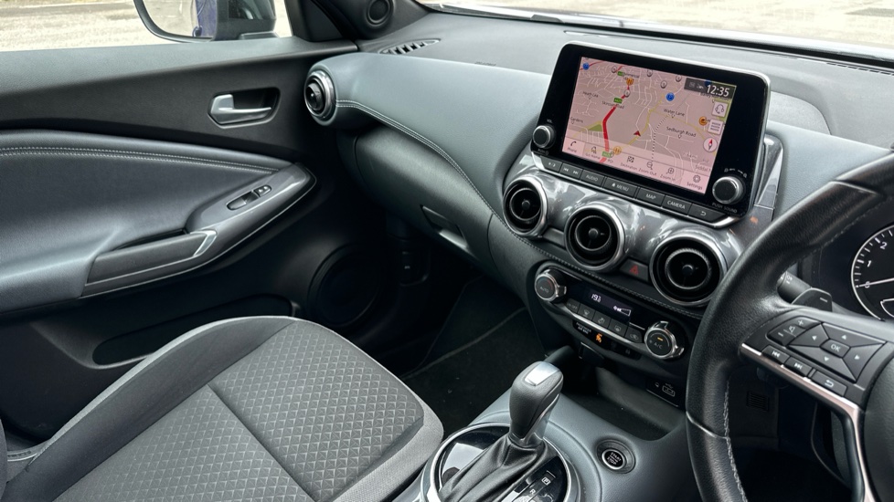 Nissan Juke 1.0 DiG-T 114 N-Connecta 5dr DCT Petrol Hatchback - Image 14