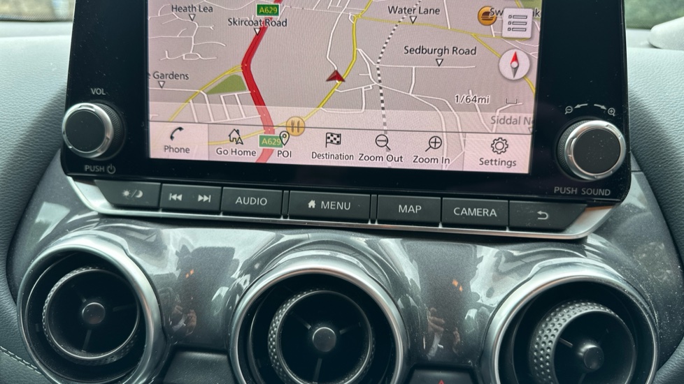 Nissan Juke 1.0 DiG-T 114 N-Connecta 5dr DCT Petrol Hatchback - Image 23