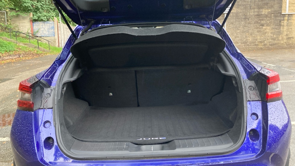 Nissan Juke 1.0 DiG-T 114 Tekna 5dr Petrol Hatchback - Image 4