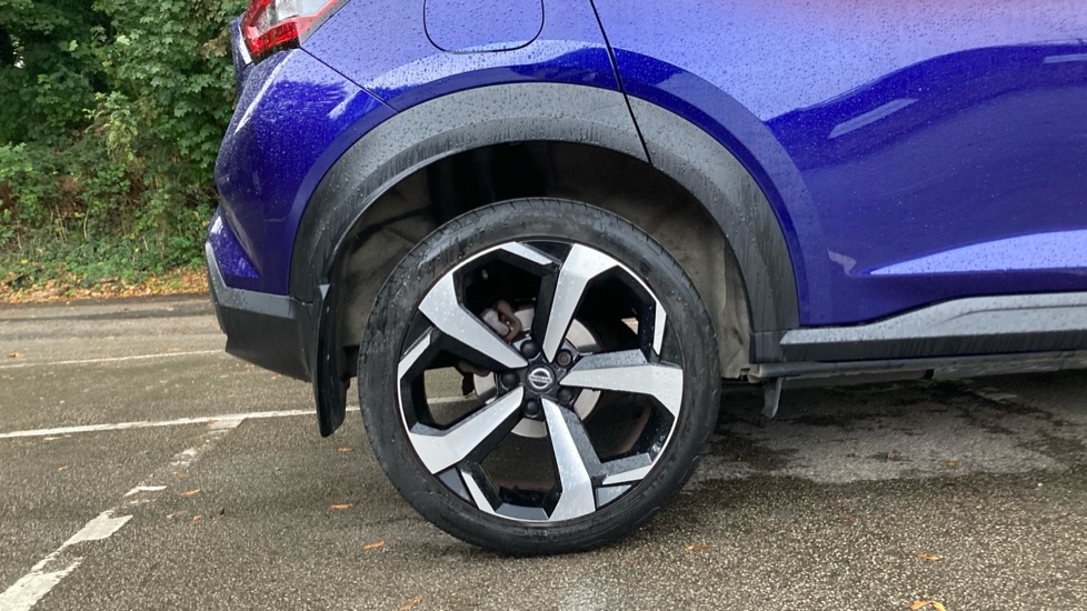 Nissan Juke 1.0 DiG-T 114 Tekna 5dr Petrol Hatchback - Image 7