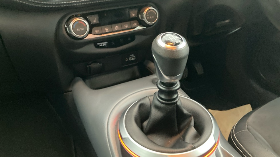 Nissan Juke 1.0 DiG-T 114 Tekna 5dr Petrol Hatchback - Image 13