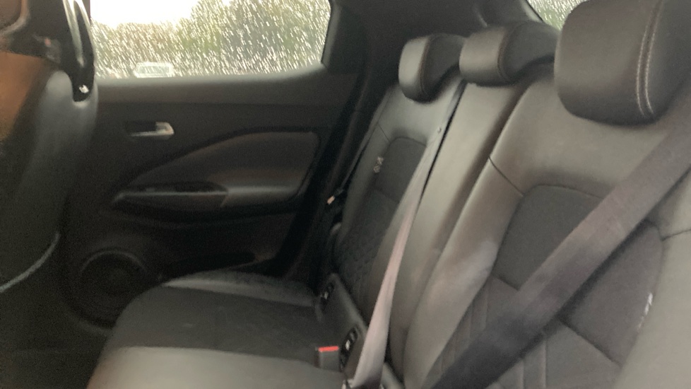 Nissan Juke 1.0 DiG-T 114 Tekna 5dr Petrol Hatchback - Image 16