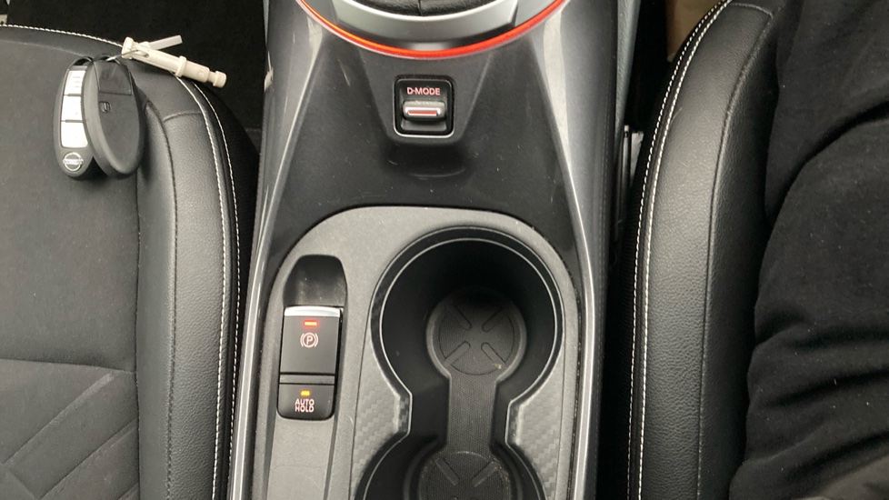 Nissan Juke 1.0 DiG-T 114 Tekna 5dr Petrol Hatchback - Image 25