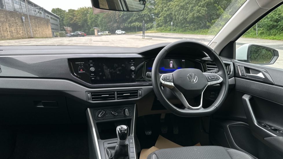 Volkswagen Polo 1.0 Life 5dr Petrol Hatchback - Image 10