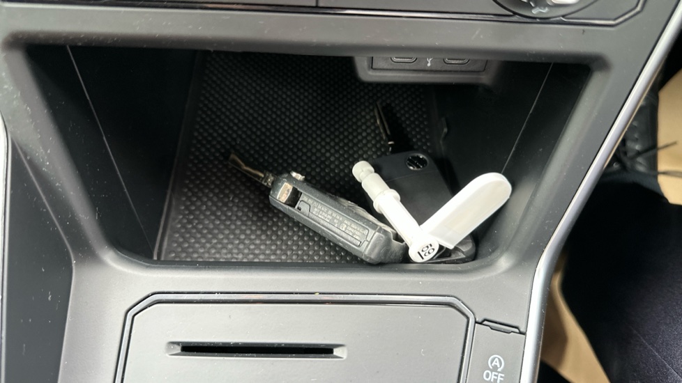 Volkswagen Polo 1.0 Life 5dr Petrol Hatchback - Image 20