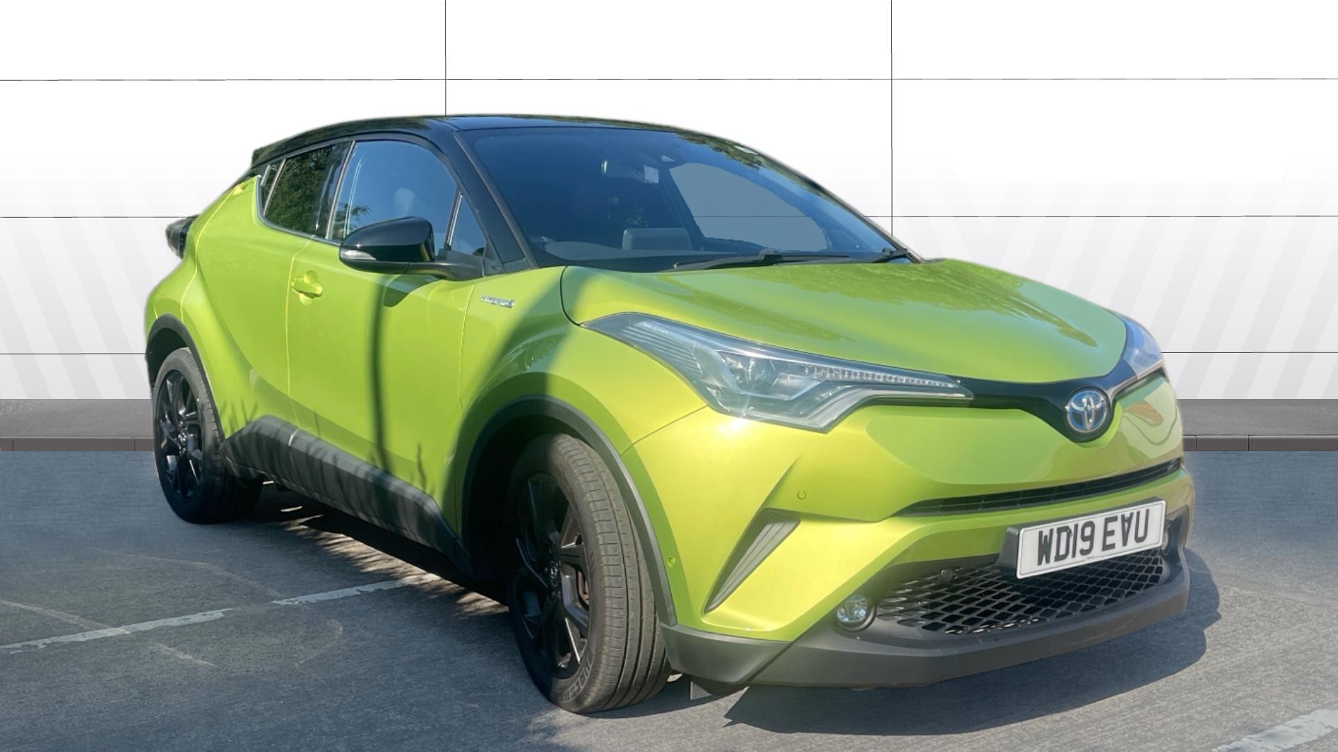Toyota C-HR dealer public-web source image
