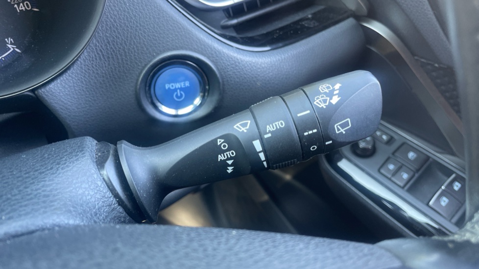 Toyota C-HR 1.8 Hybrid Lime Edition 5dr CVT Hybrid Hatchback - Image 29
