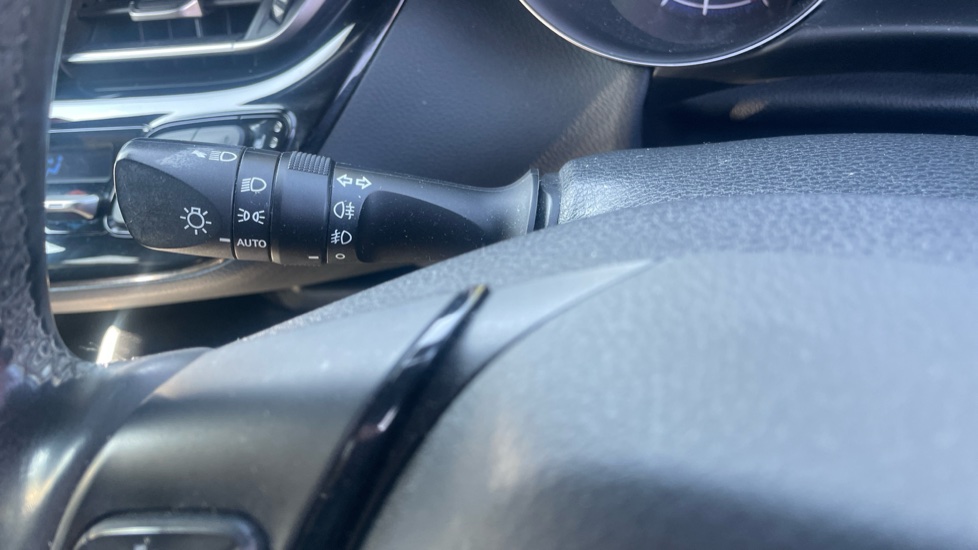 Toyota C-HR 1.8 Hybrid Lime Edition 5dr CVT Hybrid Hatchback - Image 30
