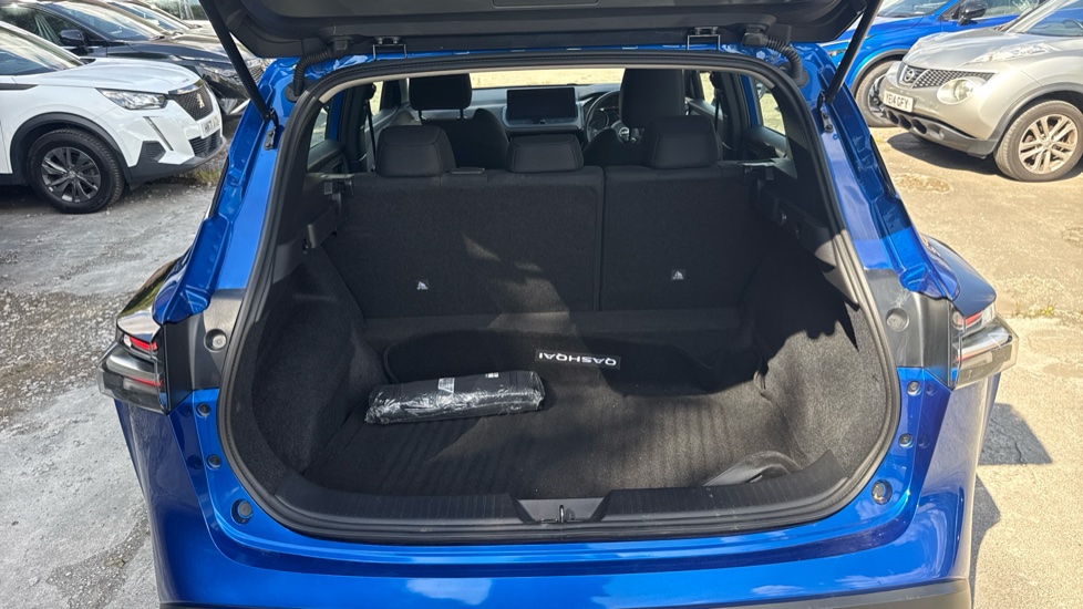 Nissan Qashqai 1.5 E-Power Acenta Premium 5dr Auto Hybrid Hatchback - Image 4