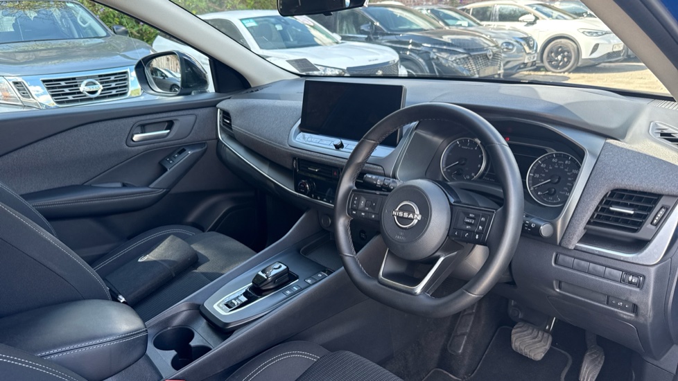 Nissan Qashqai 1.5 E-Power Acenta Premium 5dr Auto Hybrid Hatchback - Image 11