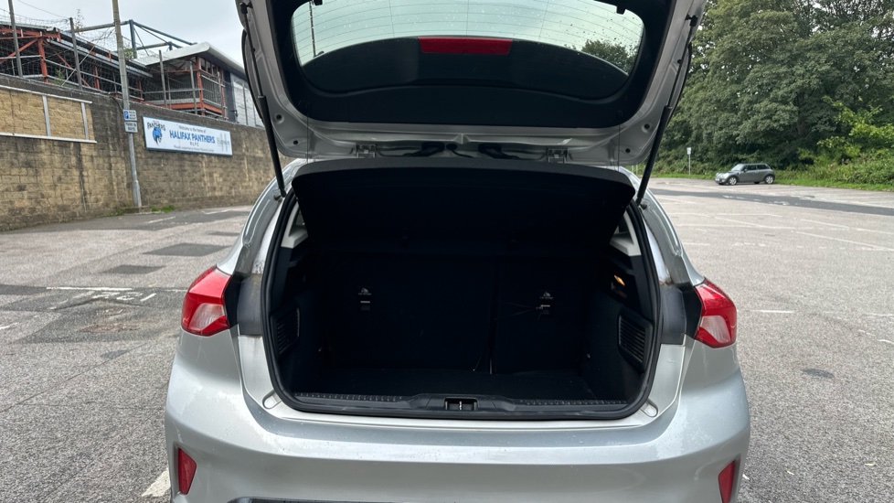 Ford Focus 1.5 EcoBoost 150 Active 5dr Petrol Hatchback - Image 4