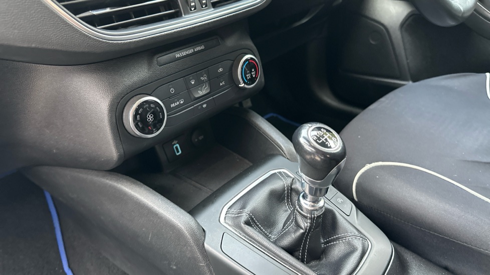 Ford Focus 1.5 EcoBoost 150 Active 5dr Petrol Hatchback - Image 13