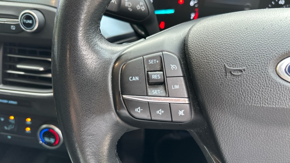 Ford Focus 1.5 EcoBoost 150 Active 5dr Petrol Hatchback - Image 21