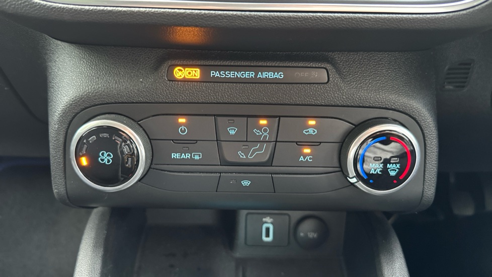 Ford Focus 1.5 EcoBoost 150 Active 5dr Petrol Hatchback - Image 27