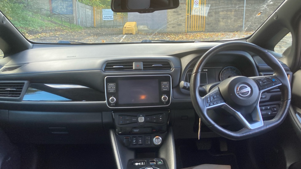 Nissan LEAF 160kW e+ Tekna 59kWh 5dr Auto Electric Hatchback - Image 10