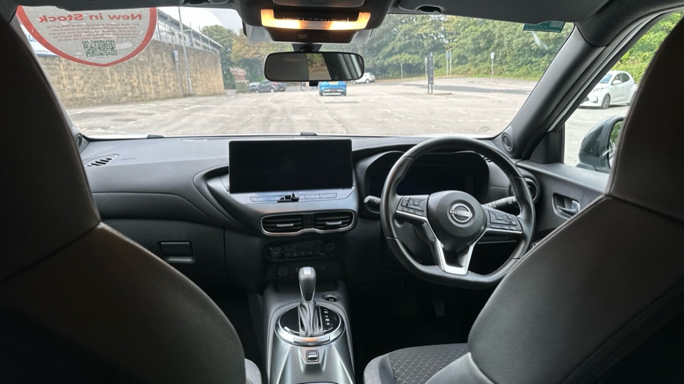 Nissan Juke 1.6 Hybrid N-Connecta 5dr Auto Hybrid Hatchback - Image 10