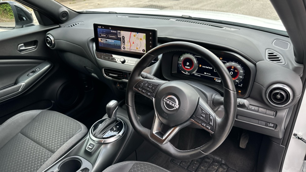 Nissan Juke 1.6 Hybrid N-Connecta 5dr Auto Hybrid Hatchback - Image 11