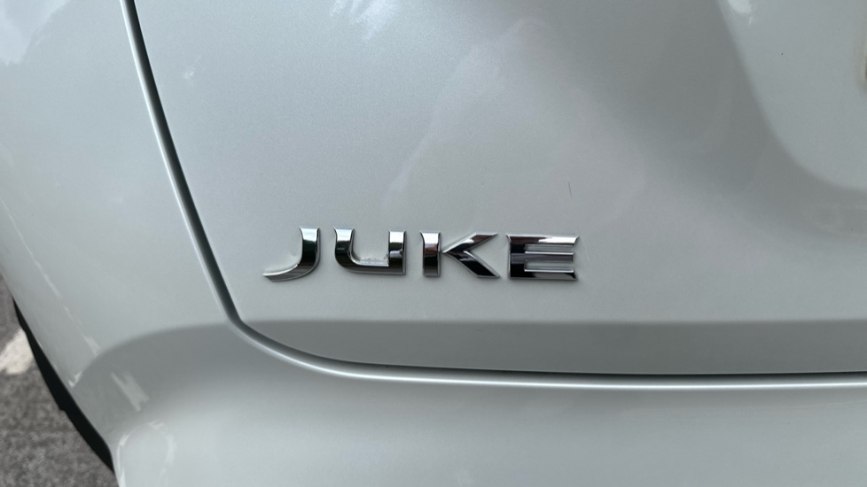 Nissan Juke 1.6 Hybrid N-Connecta 5dr Auto Hybrid Hatchback - Image 35