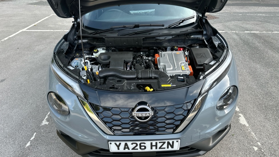 Nissan Juke 1.6 Hybrid N-Connecta 5dr Auto [Revised] Hybrid Hatchback - Image 8